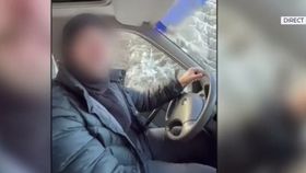 VIDEO Imagini controversate din Bistrița-Năsăud! Un preot a tras cu mașina zece copii, pentru a ajunge mai repede la biserică